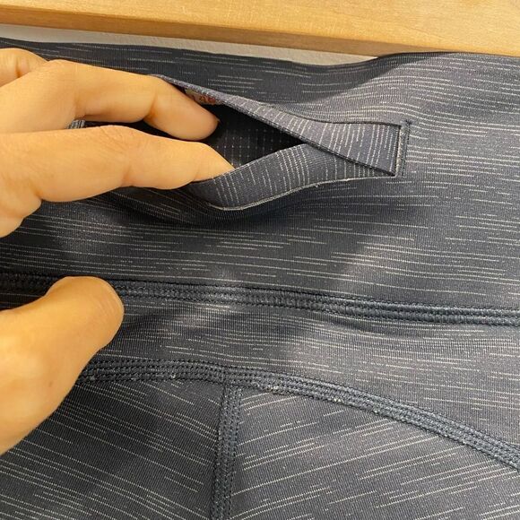 Outdoor Voices Color Block Workout 7/8 Leggings - Picture 9 of 10